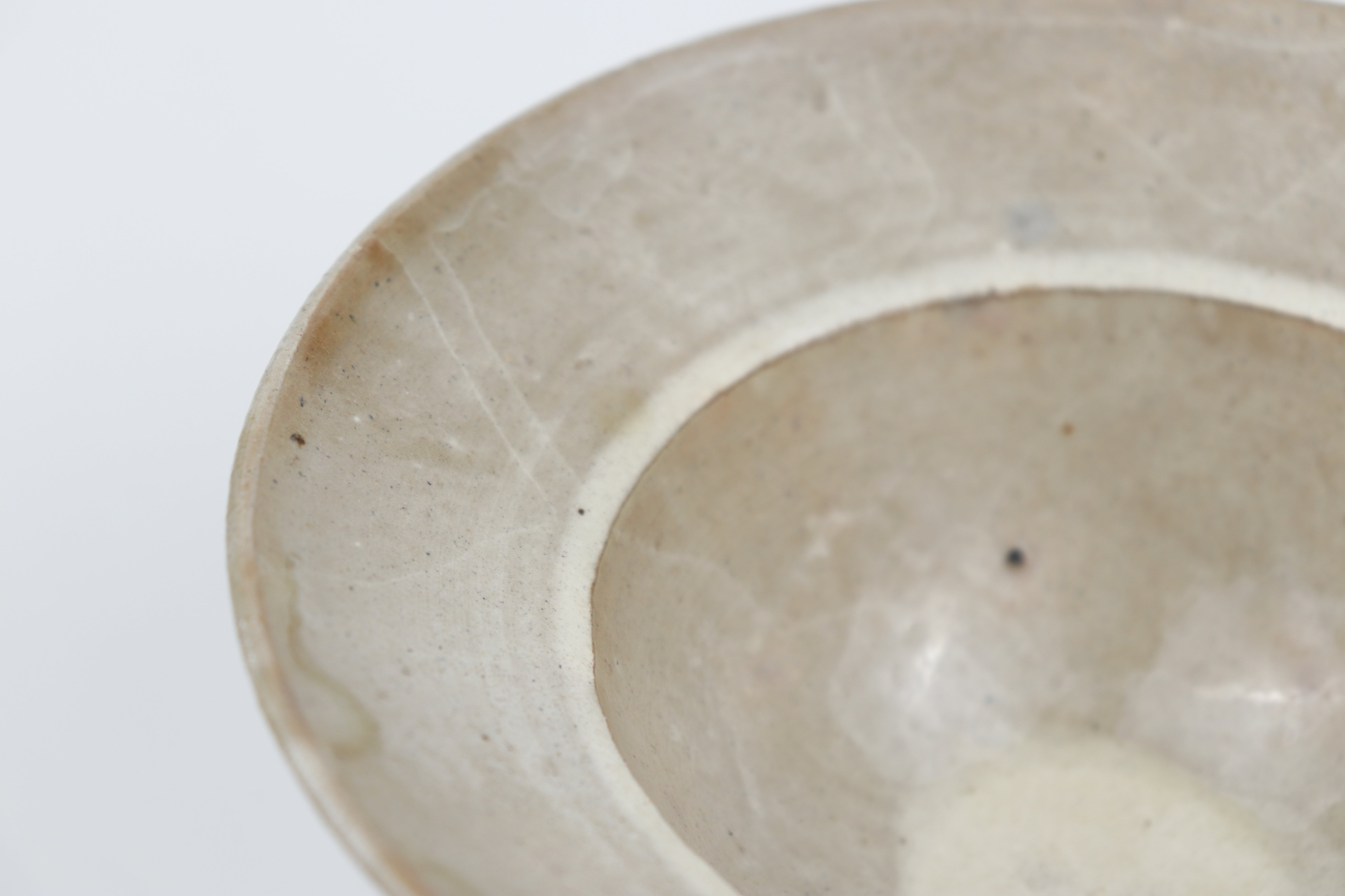 【小谷康弘】6寸リム鉢(灰粉引)