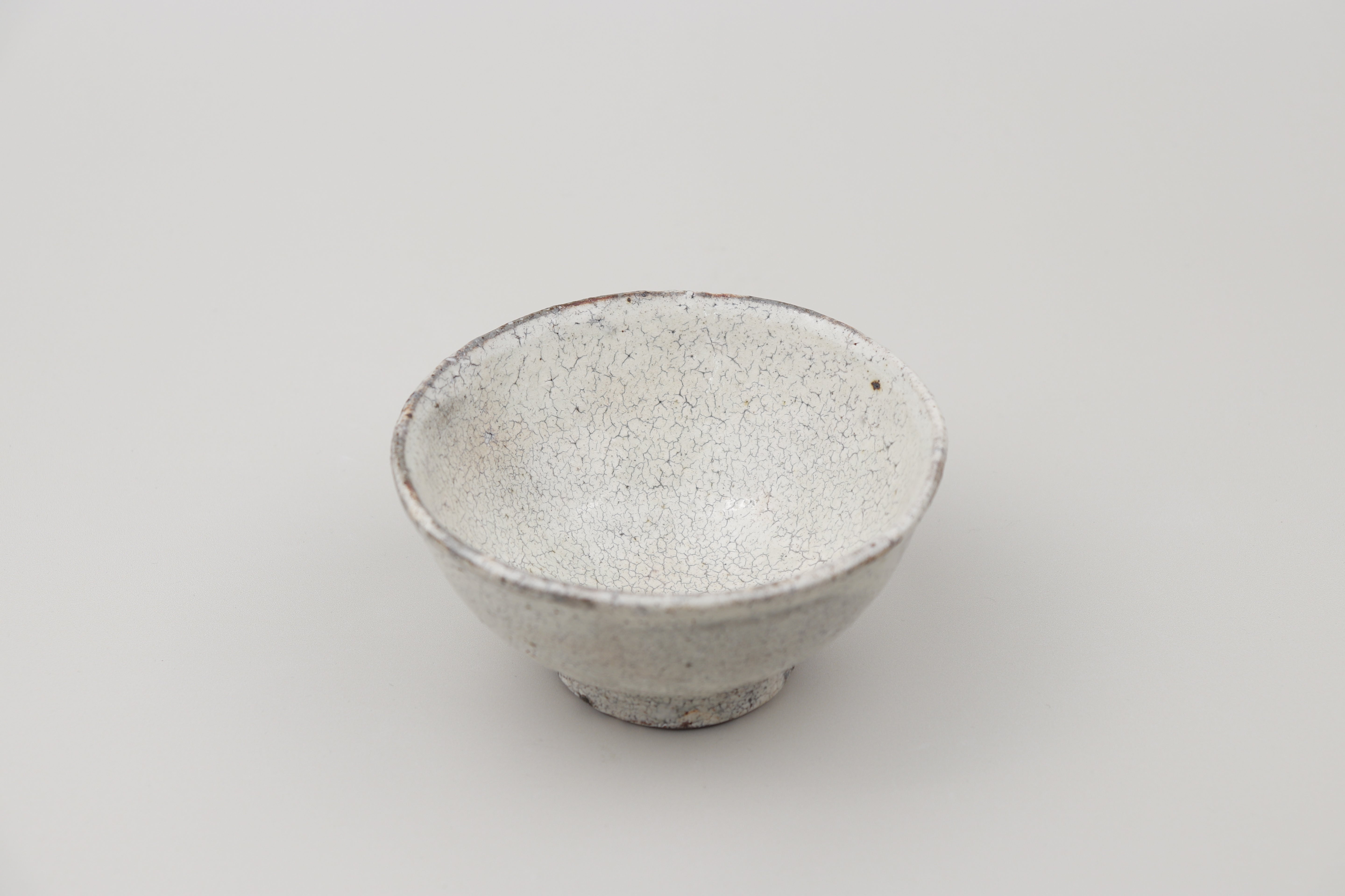 井上茂 飯碗 荒ヒビ粉引