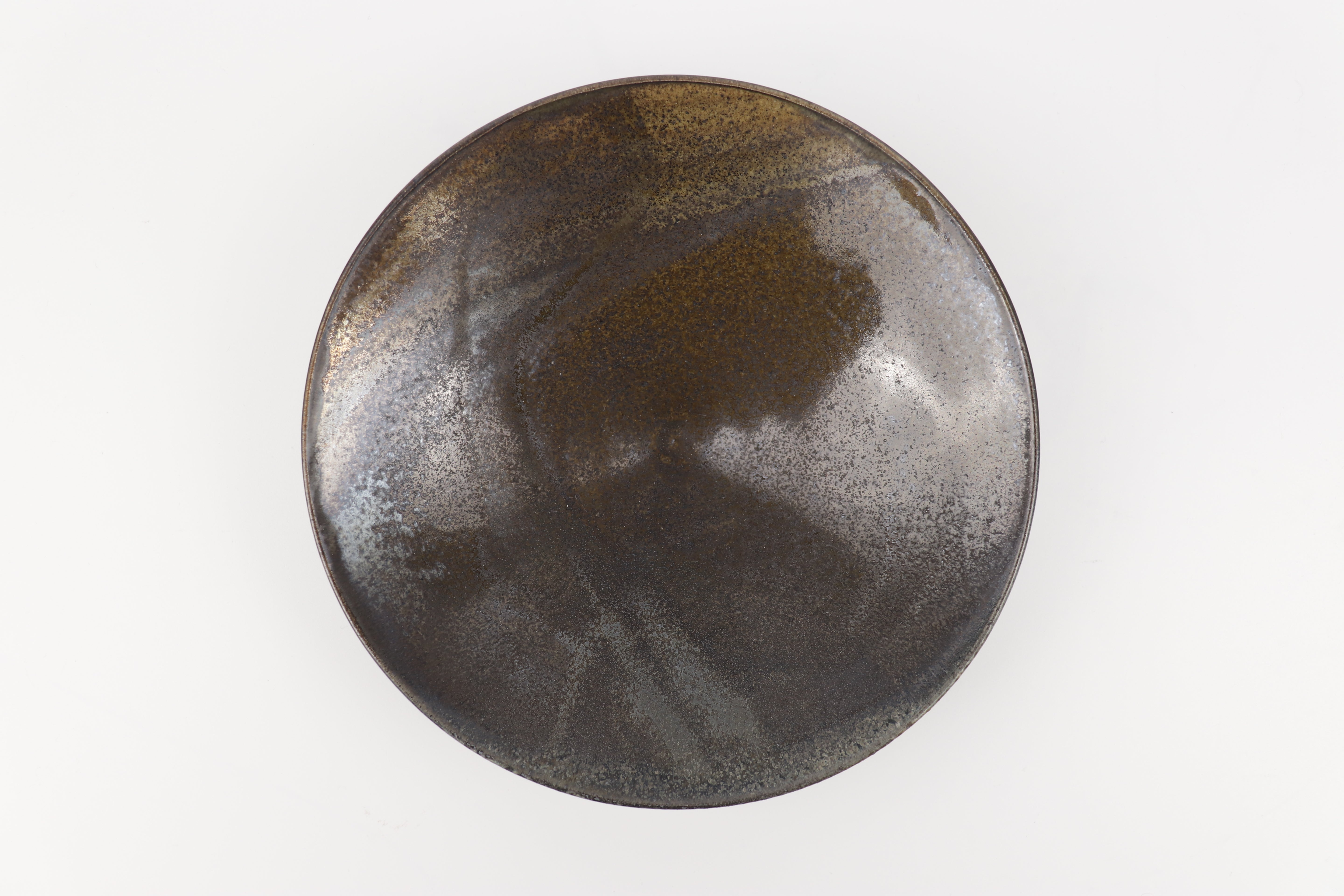 Plate (18cm, Black Karatsu) – Yukiko Tsuchiya