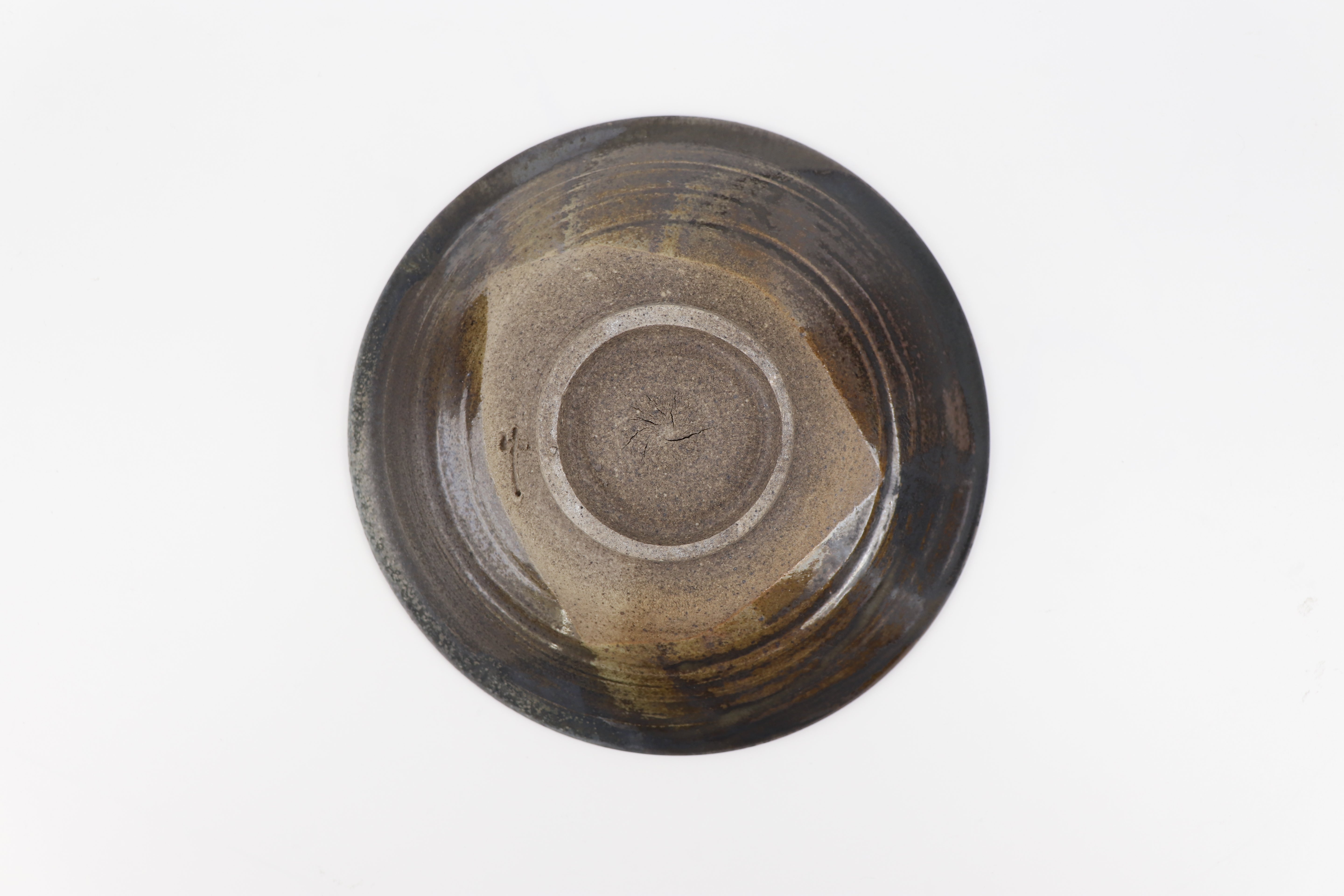 Plate (18cm, Black Karatsu) – Yukiko Tsuchiya