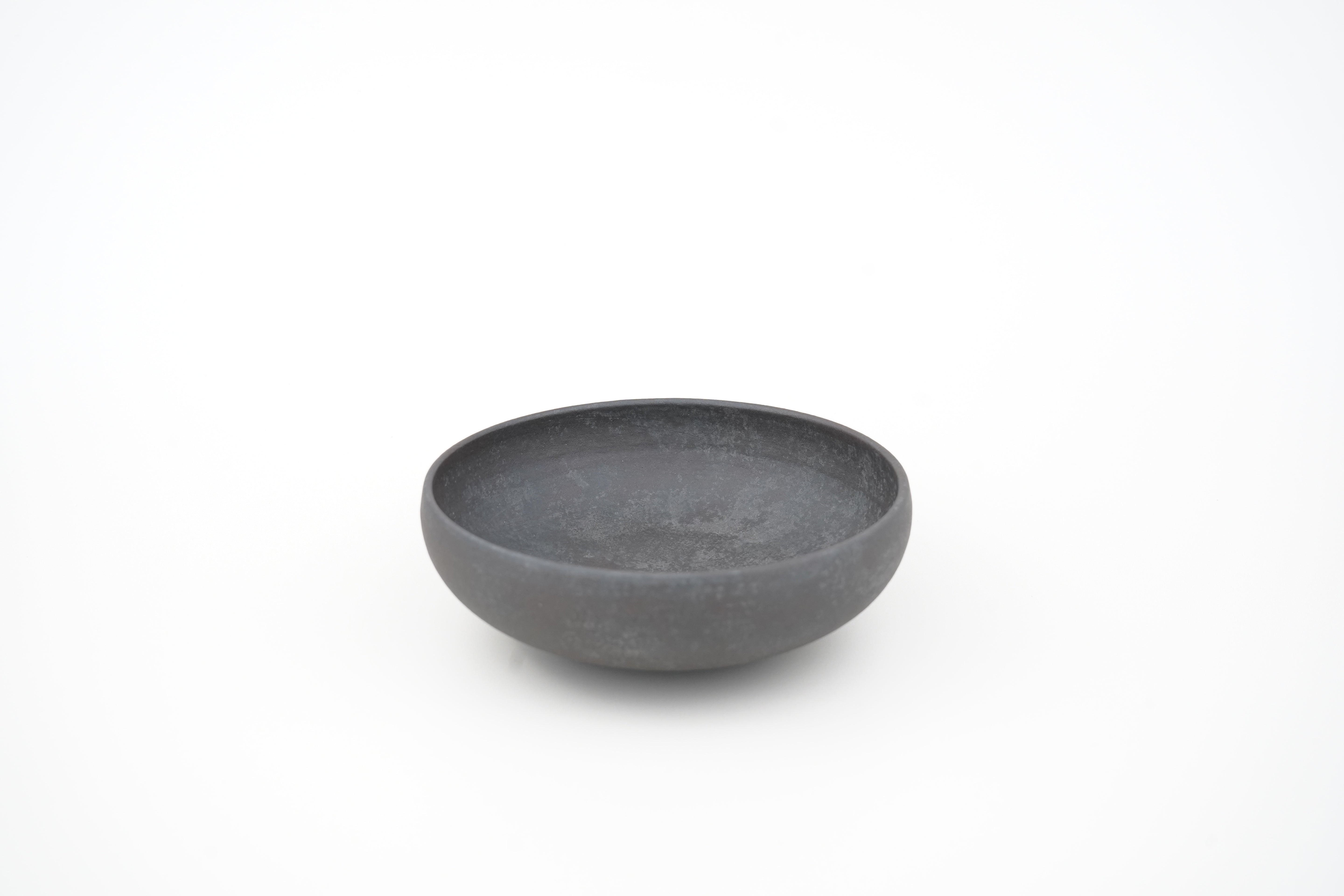 Black Bowl (12cm) – Keisuke Okazaki