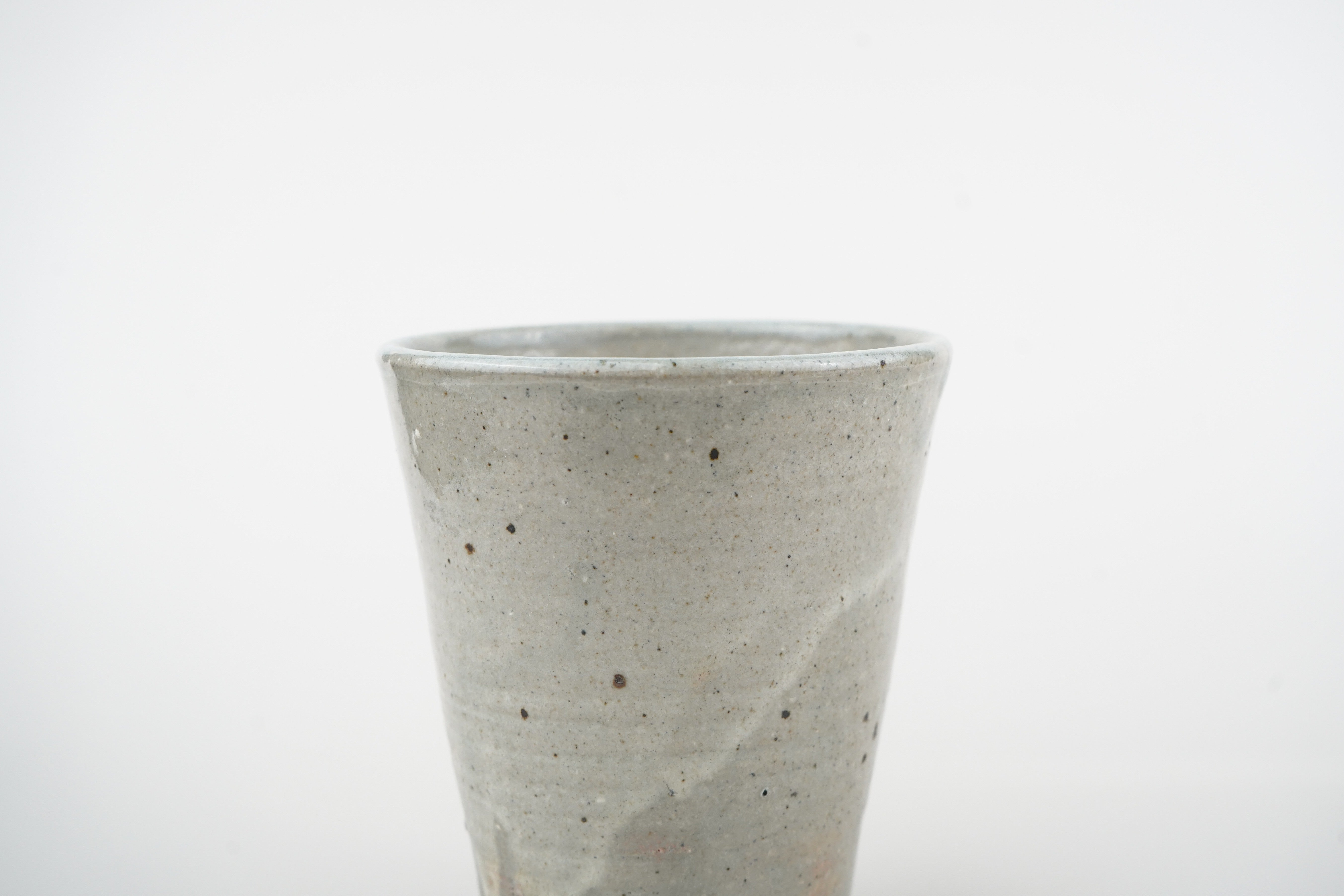 Teacup (Ash Kohiki Glaze, Yunomi) – Yasuhiro Kotani