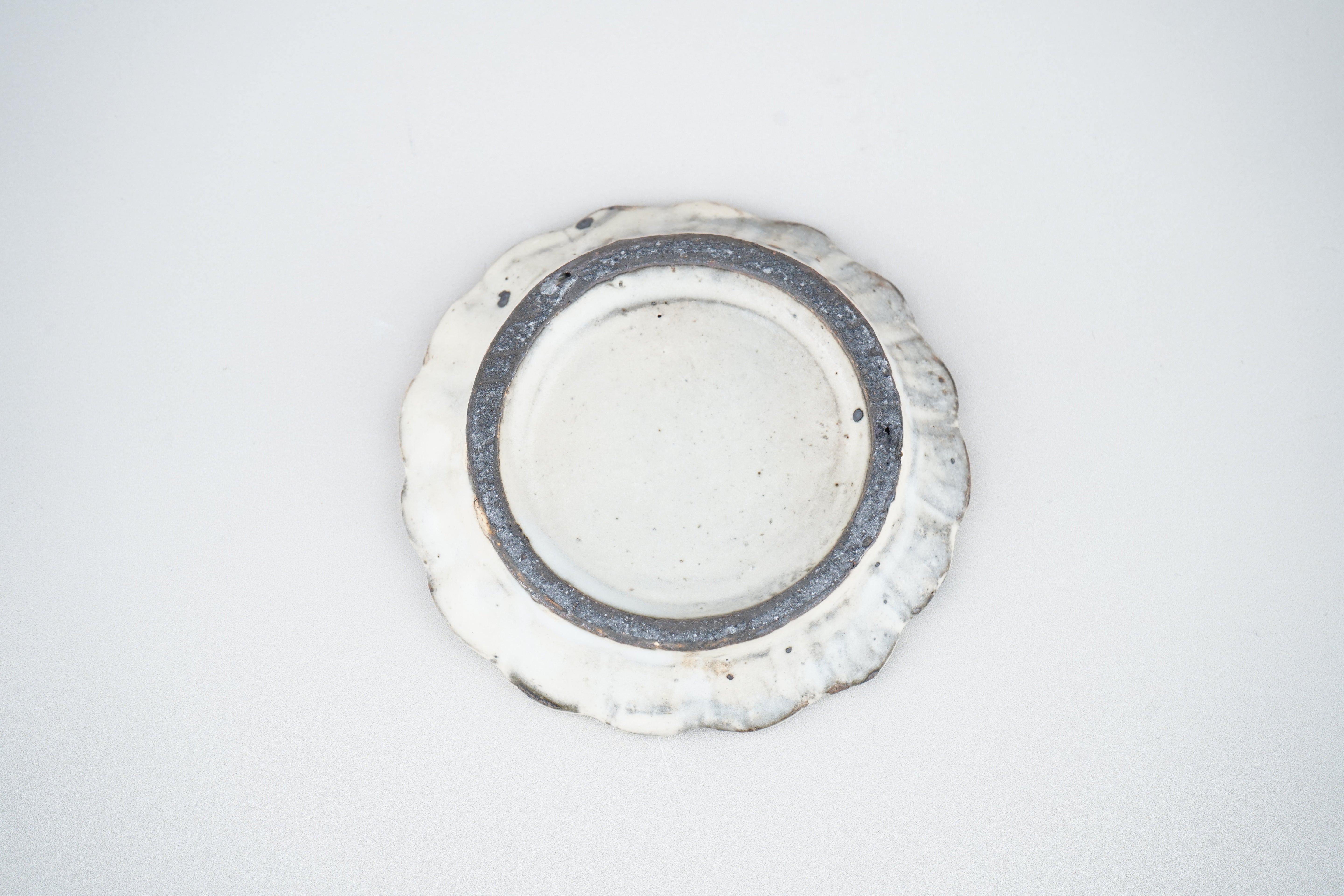 【加藤祥孝】輪花豆皿 (粉引き)