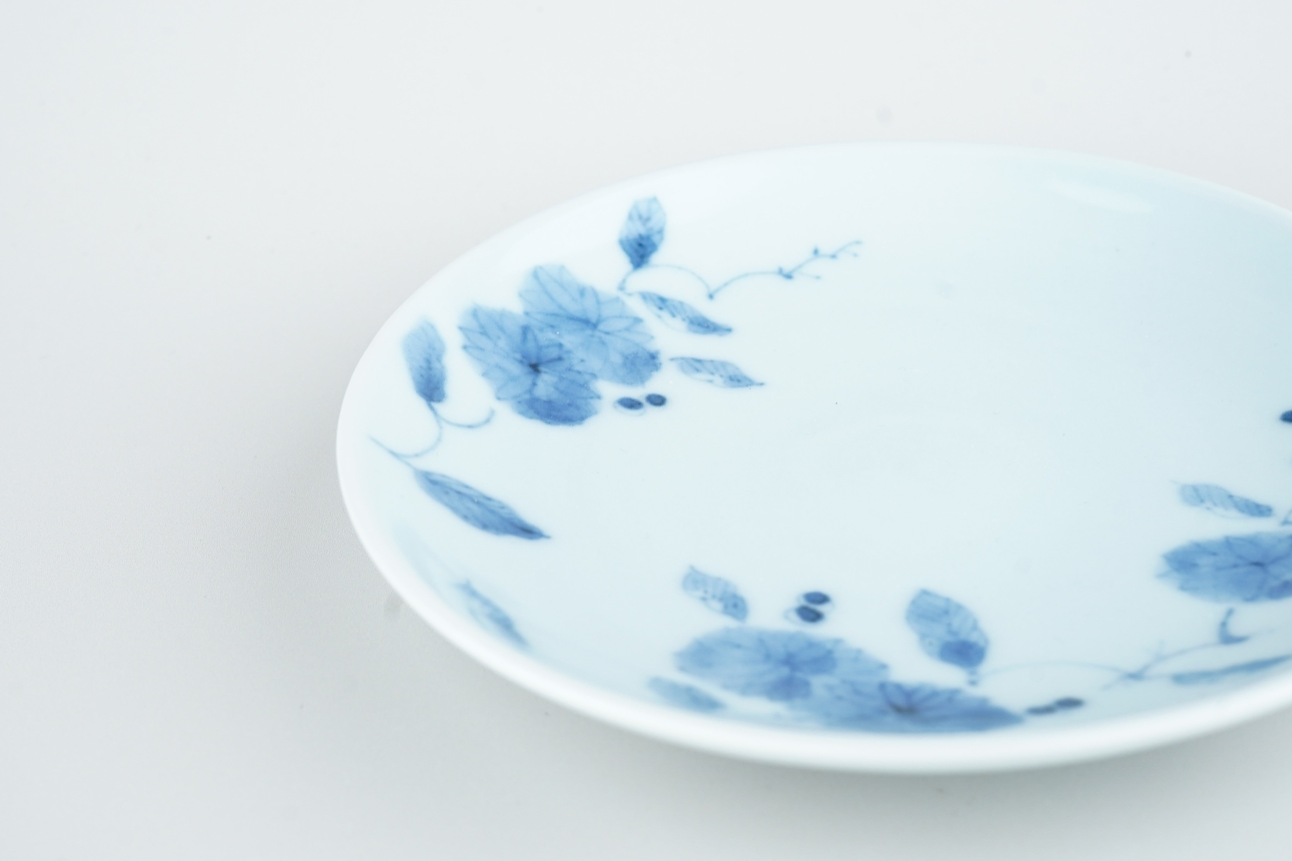 Iroe Plate with Floral Motif (15cm) – Naoko Shimizu