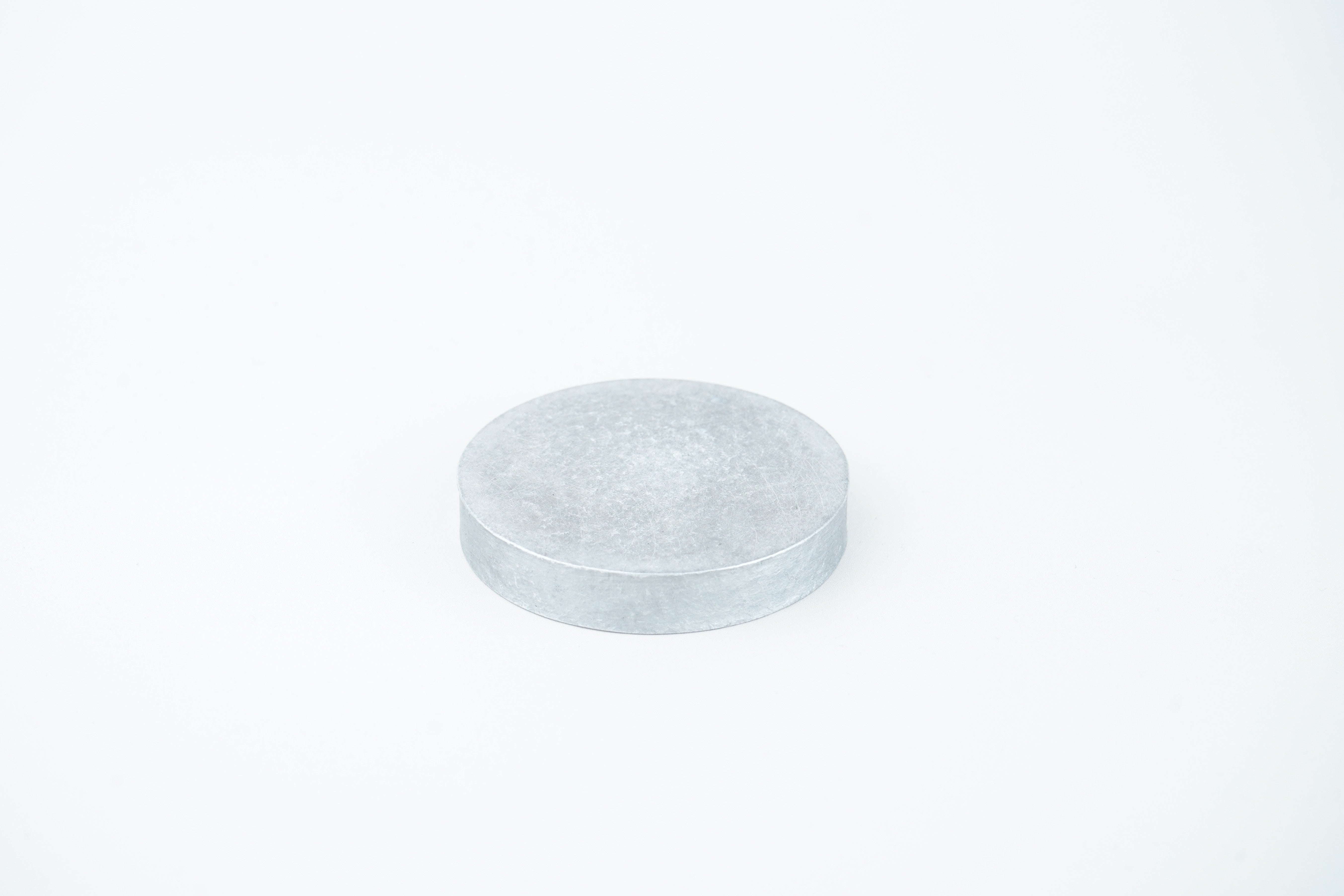 Solid Round Plate – Ryo Watanabe