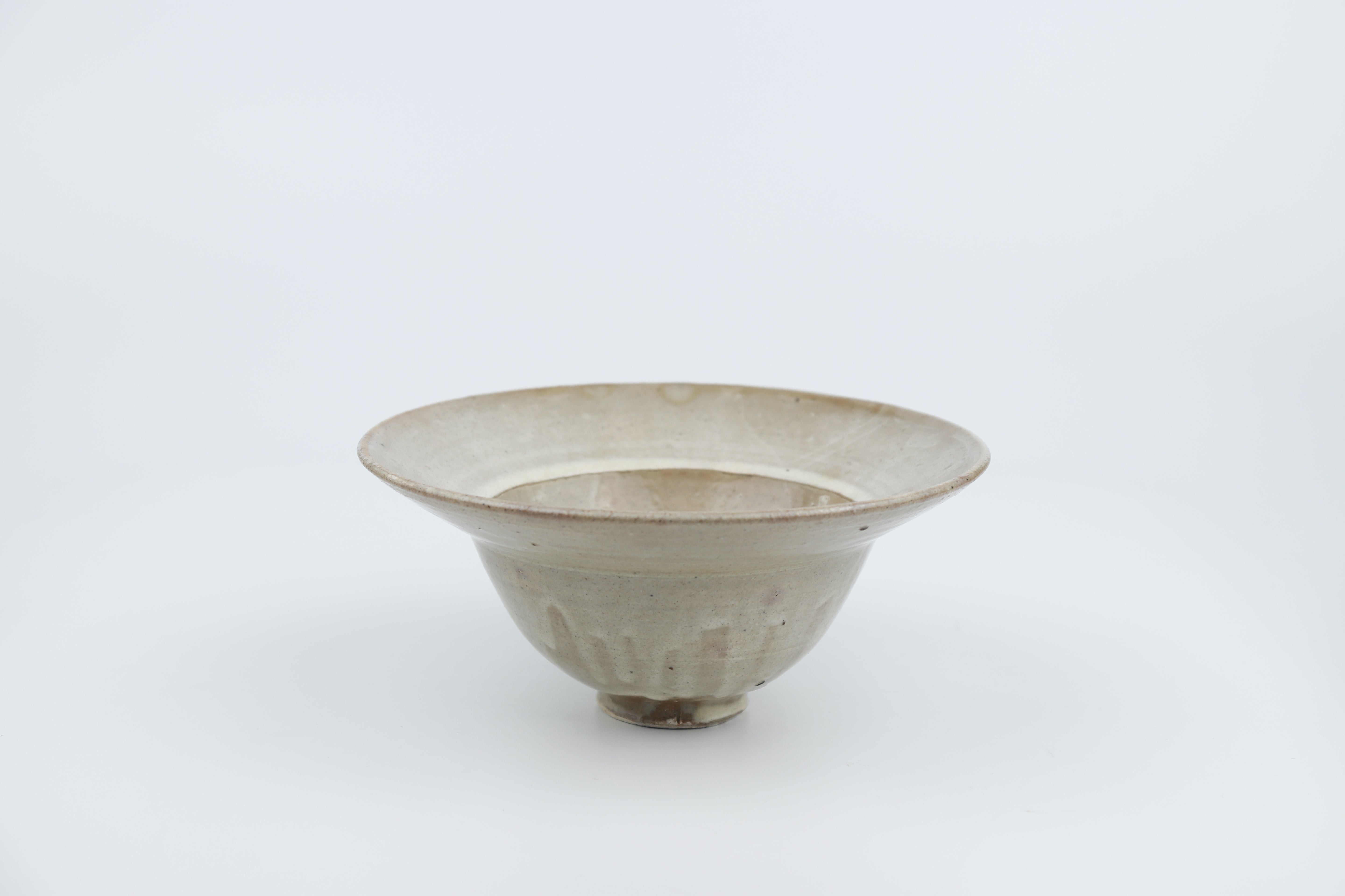 Rim Bowl (18cm, Ash Kohiki Glaze) – Yasuhiro Kotani