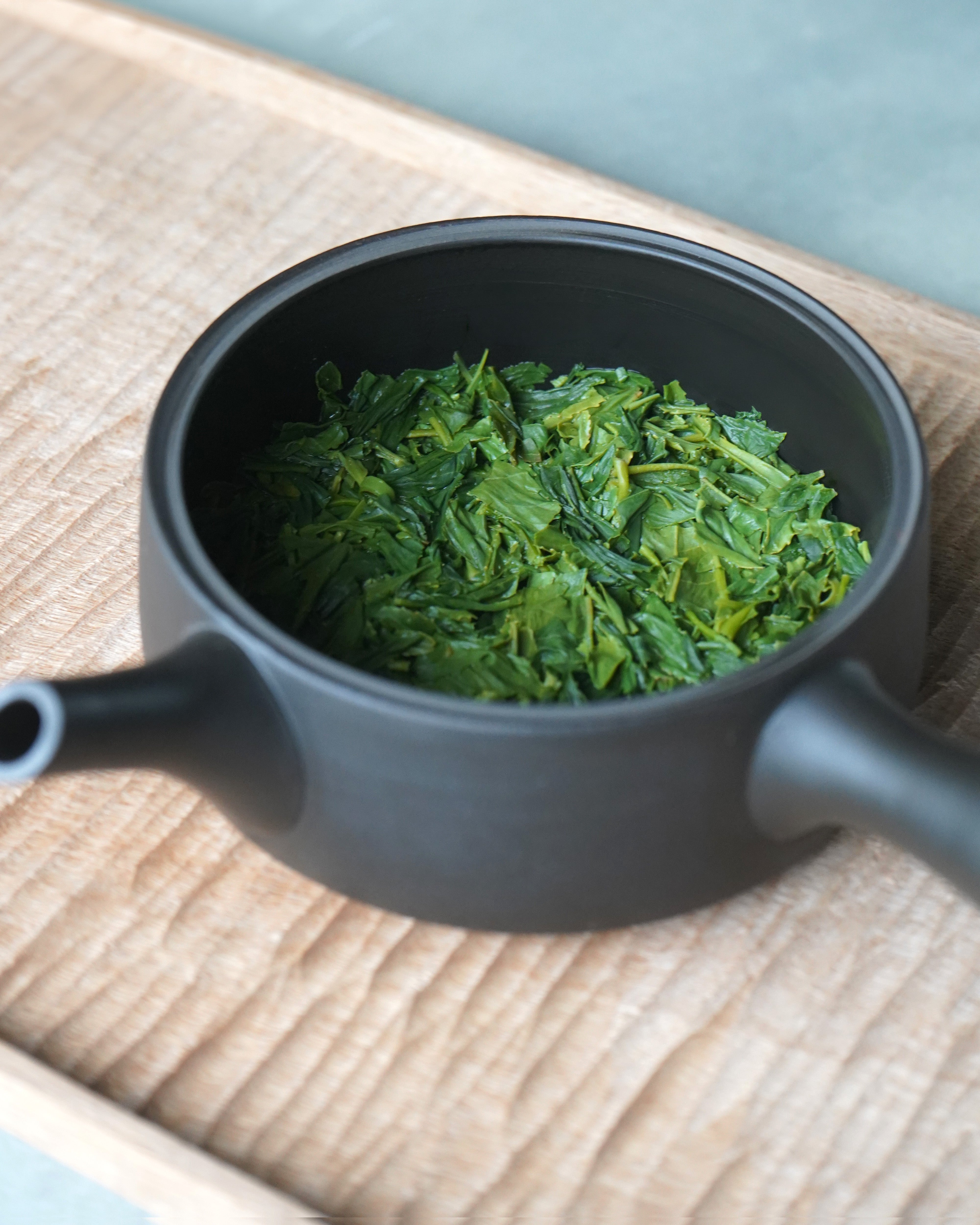 【梅原タツオ】黒泥平型急須