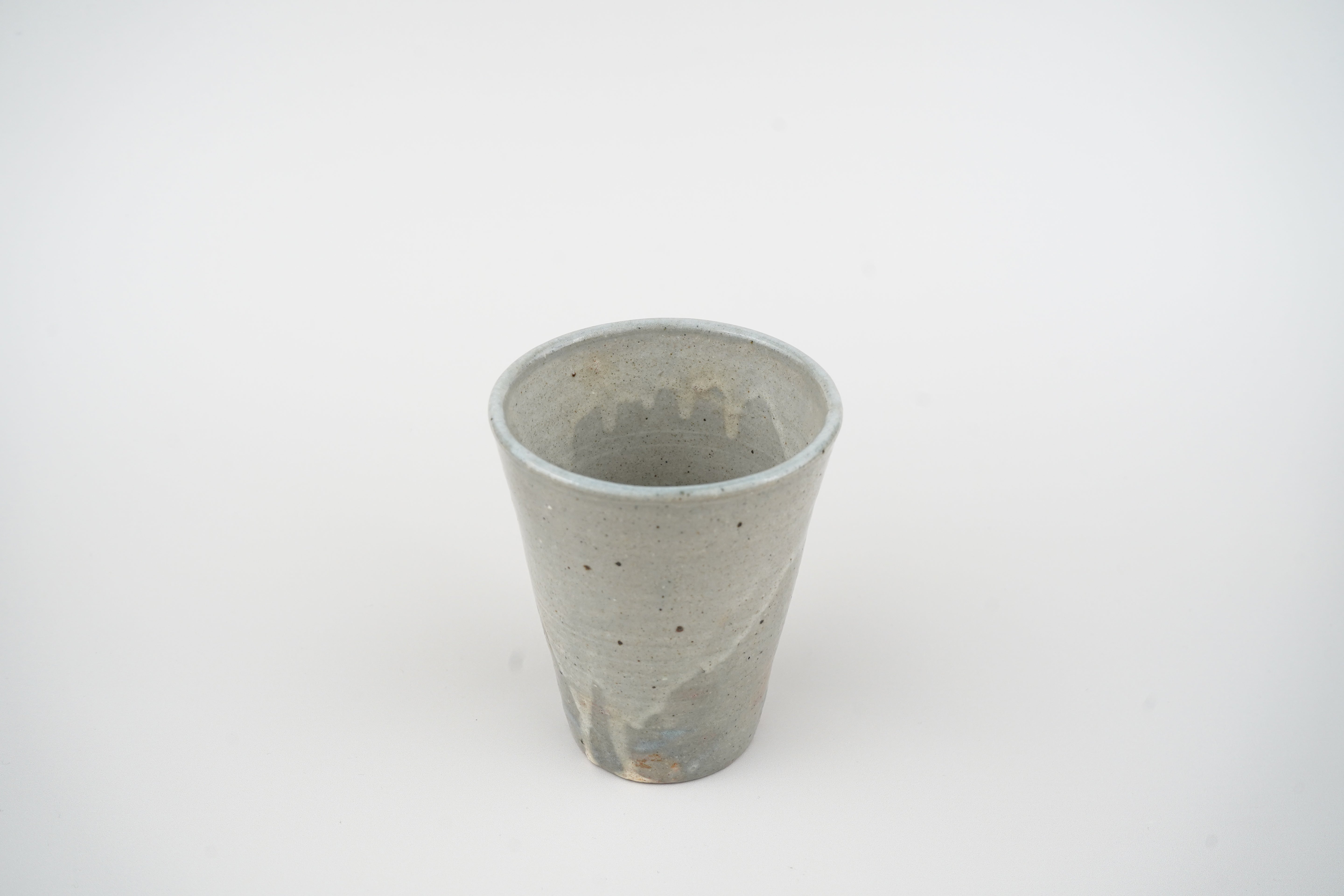 Teacup (Ash Kohiki Glaze, Yunomi) – Yasuhiro Kotani