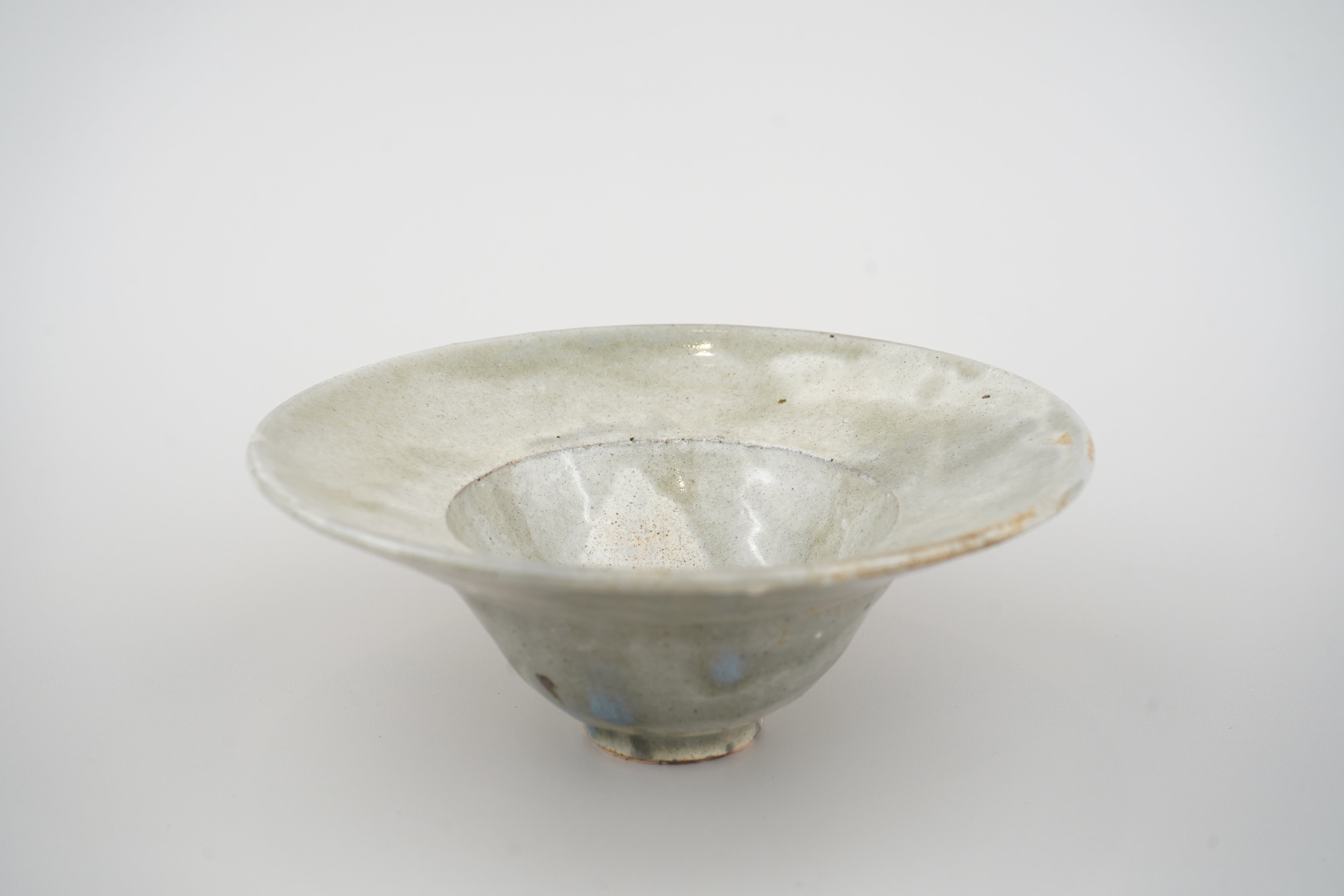 Rim Bowl (18cm, Ash Kohiki Glaze) – Yasuhiro Kotani