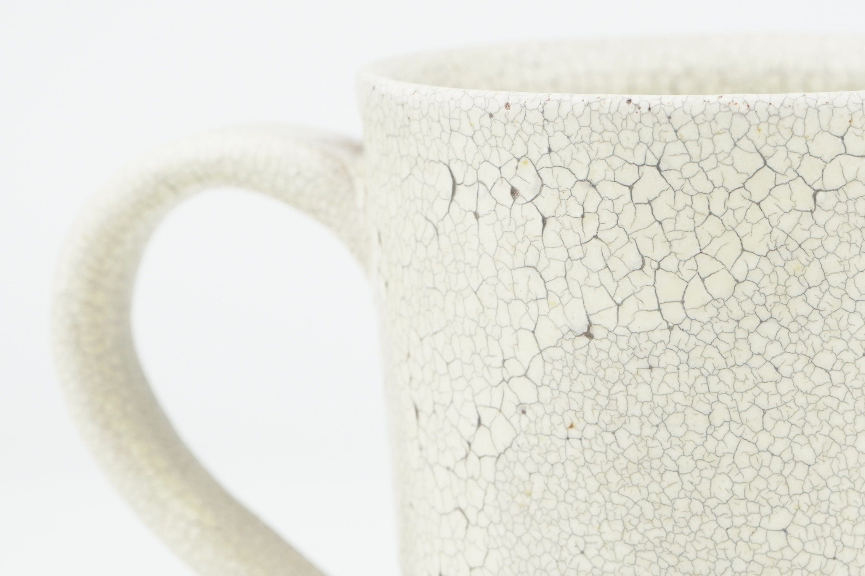 【尾形アツシ】マグカップ (白ヒビ手)