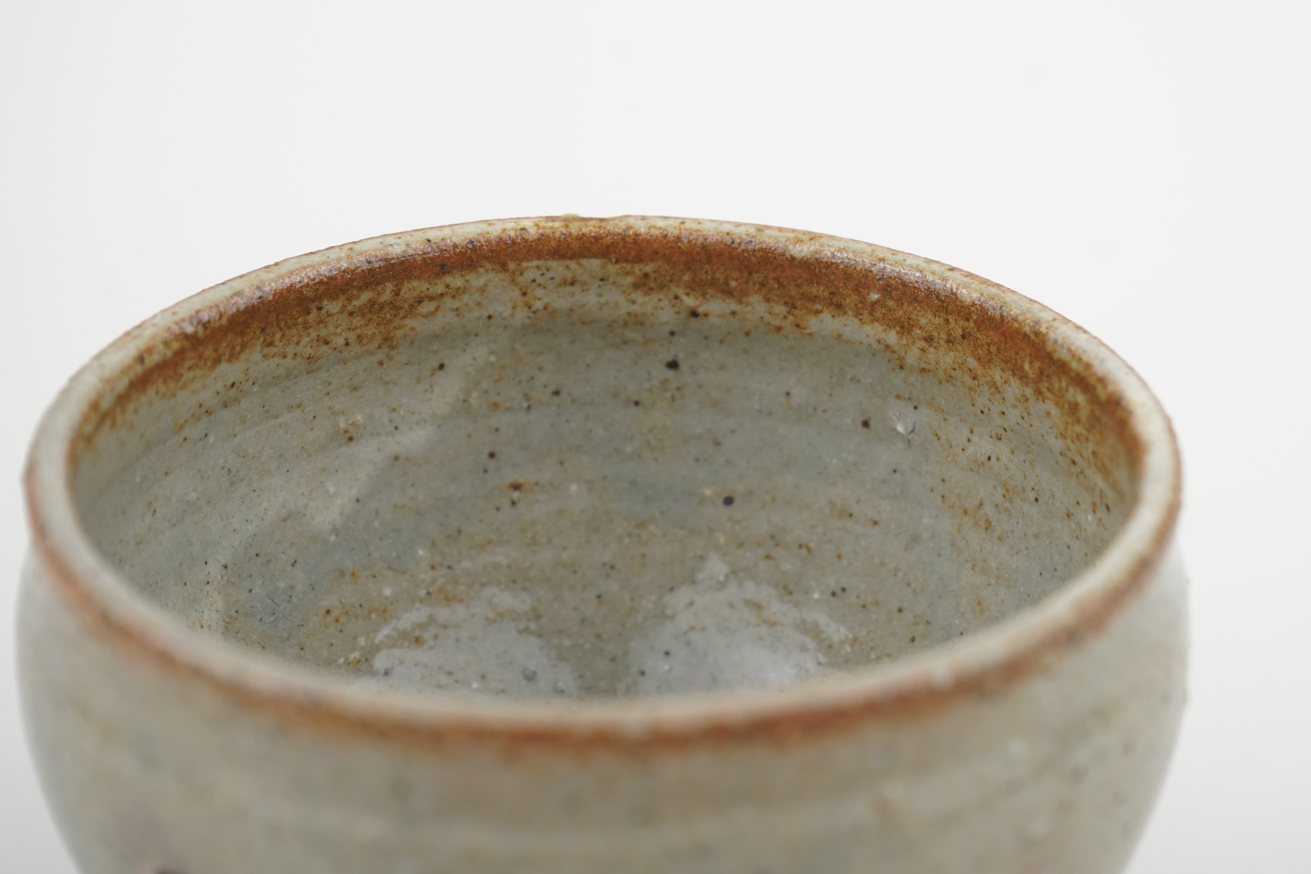 Teacup (Ash Kohiki Glaze, Yunomi) – Yasuhiro Kotani